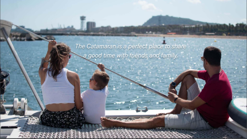 Alquiler catamaran para grupos en Barcelona. Fiestas privadas en barco, eventos corporativos. Port Olimpic de Barcelona