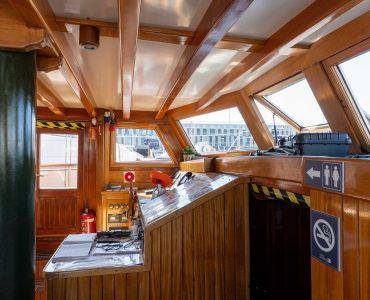 Alquiler velero para eventos elegantes para grupos