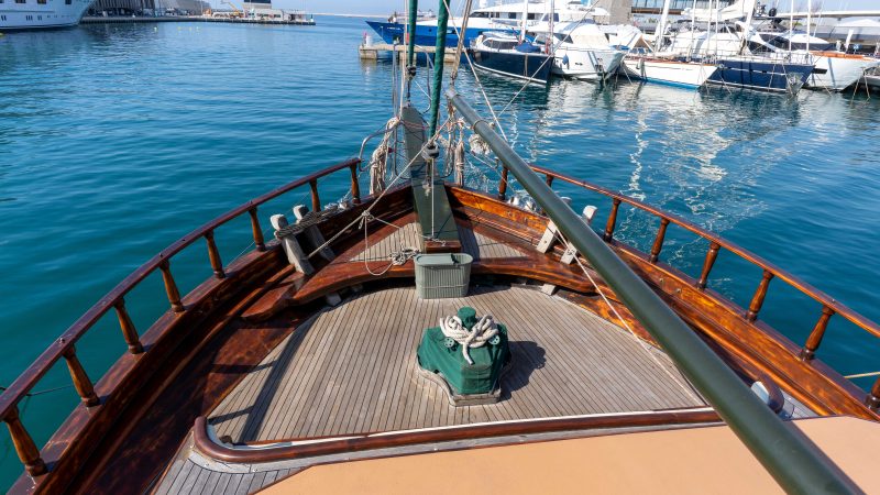 Alquiler velero para eventos elegantes para grupos